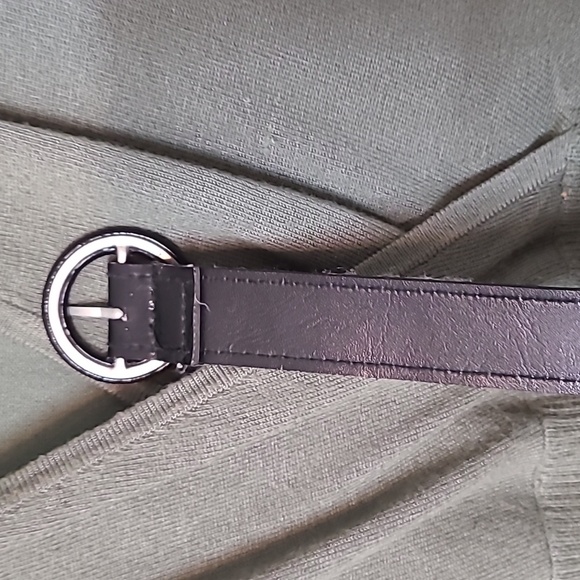 Say What? Vintage 90s short sleeve sweater with belt. - Picture 14 of 16